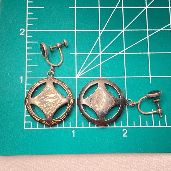 Vintage Dangle Screw Back Earrings Asian Inspired Design In Silver Etched Discs - Picture 9 of 9